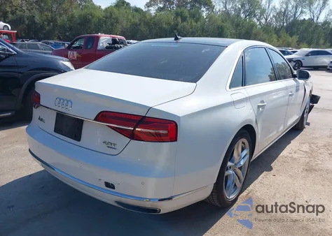 2015 Audi A8 L 4.0T z USA, uszkodzony, nr VIN WAU32AFD1FN030995